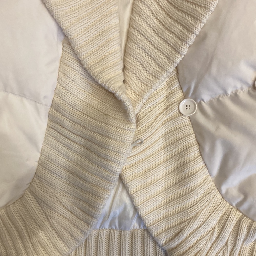 BCBG MaxAzria Snow Jacket; Size XXS - Picture 5 of 9